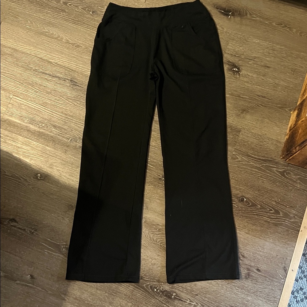Black Wide-Leg workout leggings.never warn.